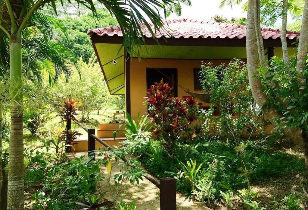 Casa Rosa Taytay Hotell Palawan Exteriör bild